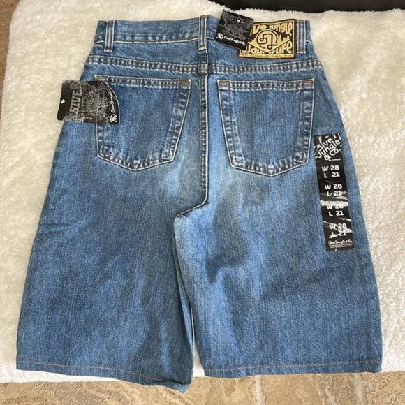 (4) 5ive Jungle & Co Women's Jean Shorts - Picture 3 of 7